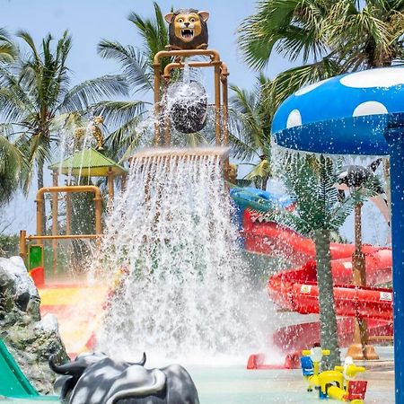 Prideinn Paradise Beach Resort & Spa Mombasa Exterior foto Splash the Sun City