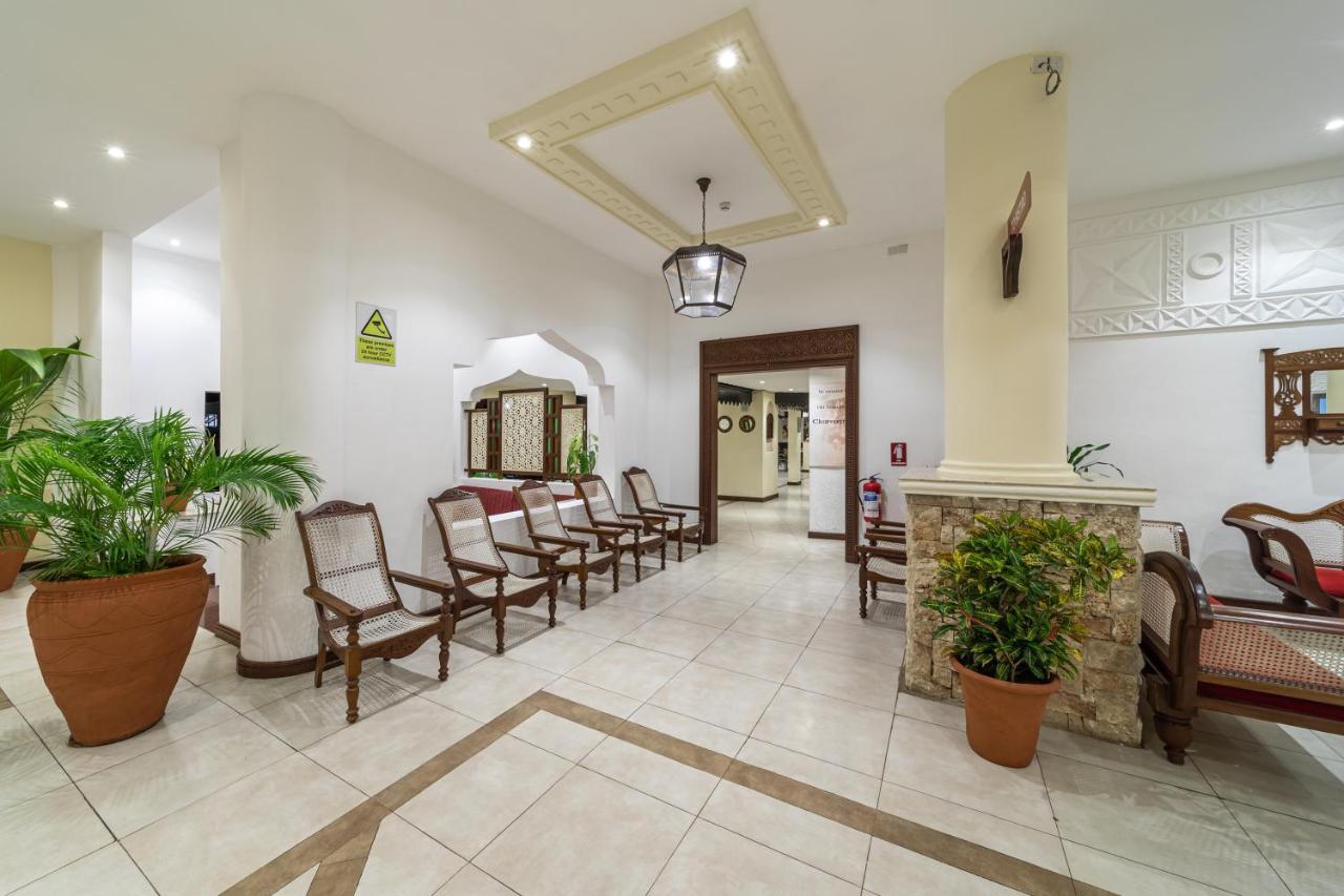 Prideinn Paradise Beach Resort & Spa Mombasa Exterior foto Interior of the hotel